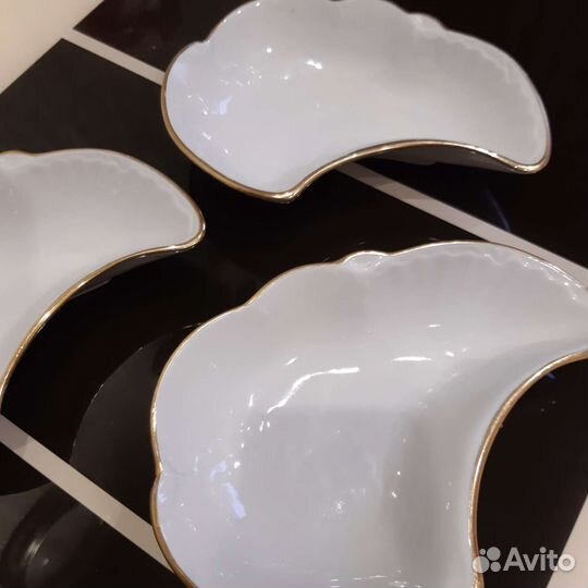 Менажница составная, Лебединое крыло