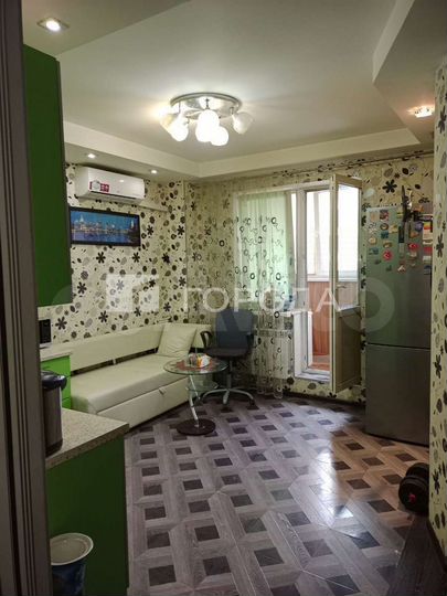 2-к. квартира, 52 м², 2/18 эт.