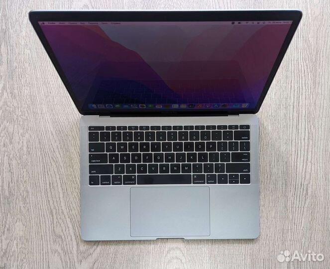 Apple MacBook Pro 13 non Touch Bar i7 16/256