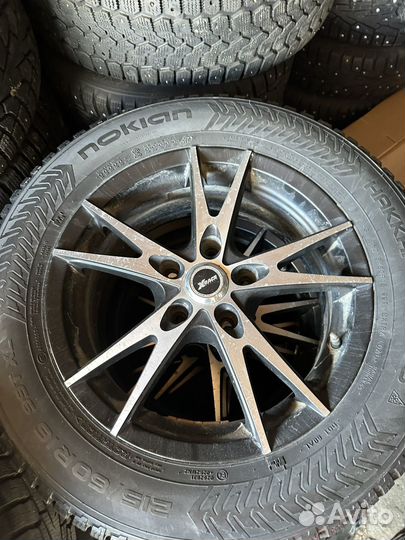 Nokian Tyres Hakkapeliitta 8 215/60 R16