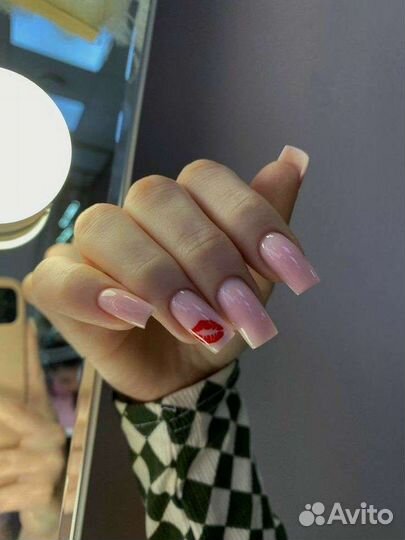 Маникюр/педикюр40скидка на первое посещение