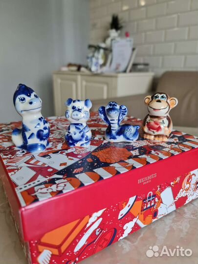 Коллекционные фигурки гжель