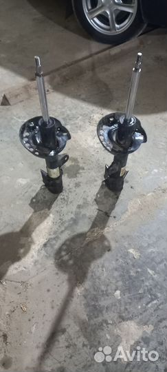 Стойка амортизатора Kia Sportage