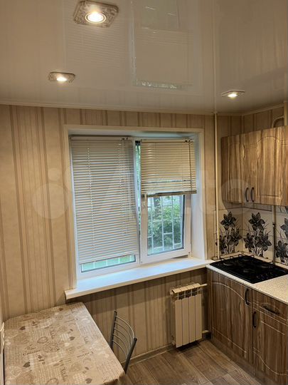 2-к. квартира, 42 м², 1/5 эт.