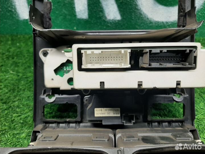 В наличии: Рамка магнитолы для Ford Mondeo 3