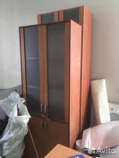 Офисная мебель бу шкафы, столы