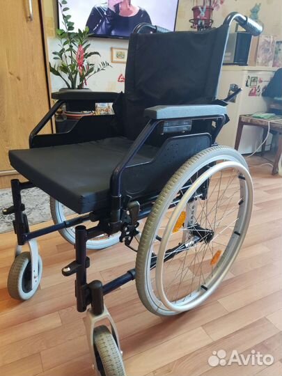 Коляска инвалидная