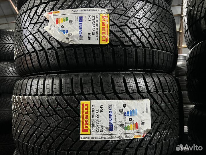 Pirelli Scorpion Winter 2 275/35 R22 и 315/30 R22 101V