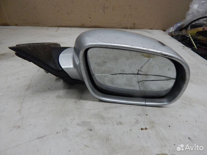 Зеркало боковое правое Volkswagen Passat B5+
