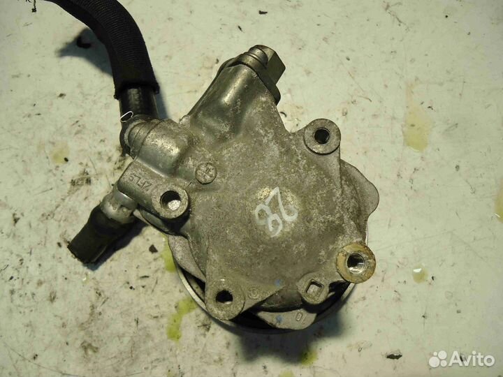 Насос гидроусилителя руля Audi Q5 2012