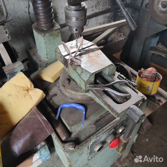 Сверлильный станок 2м112