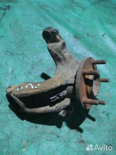 Кулак поворотный левый Mazda 3 BK