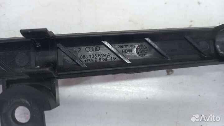 Кронштейн топливного шланга VAG