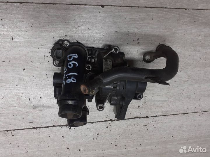 Помпа (насос водяной термостат ) VAG