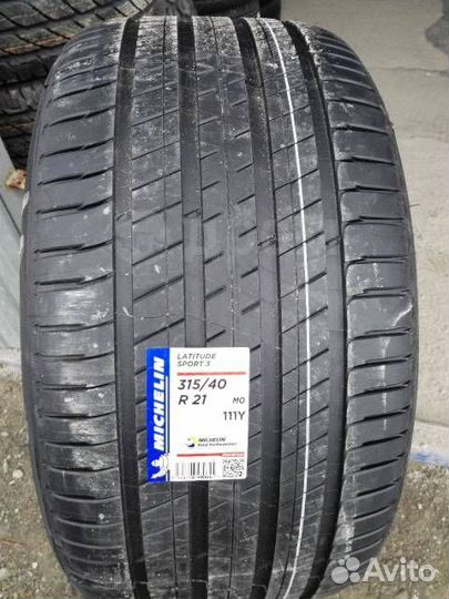 Michelin шины 275/45R21 315/40R21 на Mercedes GLS