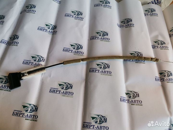 Ручка стояночного тормоза с тросом VW Touareg 2008