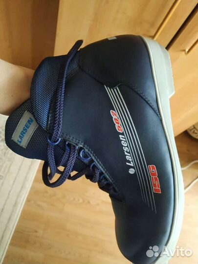 Лыжные ботинки