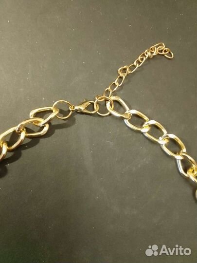 Ожкрелье - гривна бордовая, Европа