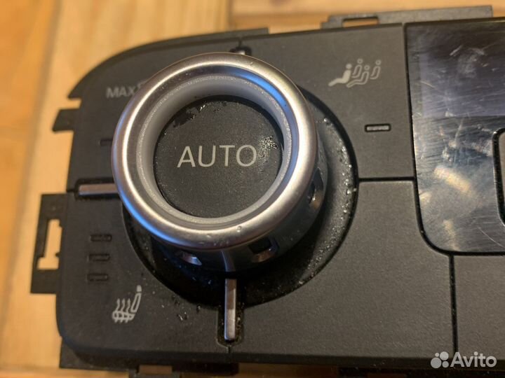 Блок управления Климат контролем VW Touareg 2