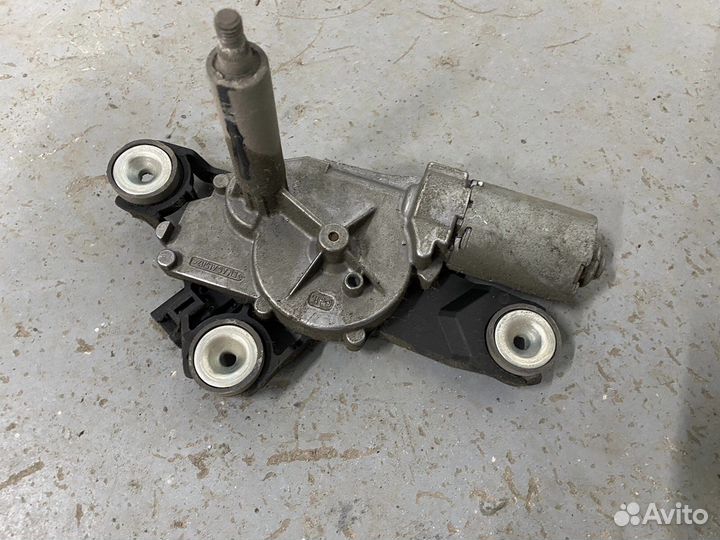 Мотор стеклоочистителя задний Ford Focus 3 хбек