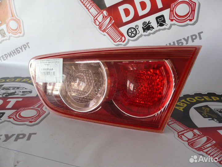 Фонарь задний внутренний правый Mitsubishi Lancer