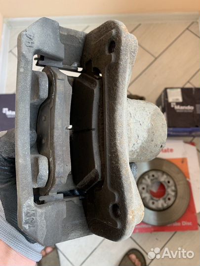 Суппорта передние левый и правый KIA/Hyundai