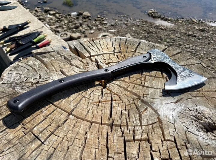 Топор цельнометаллический