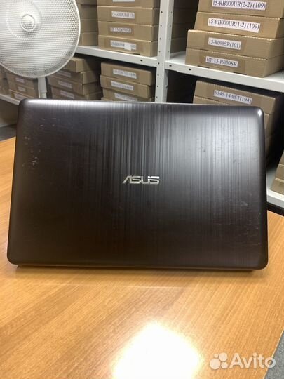 Игровой asus i3-6006u/ssd480gb/12gb ram