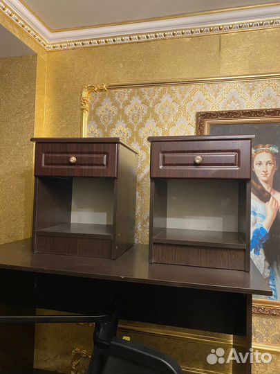 Тумба прикроватная