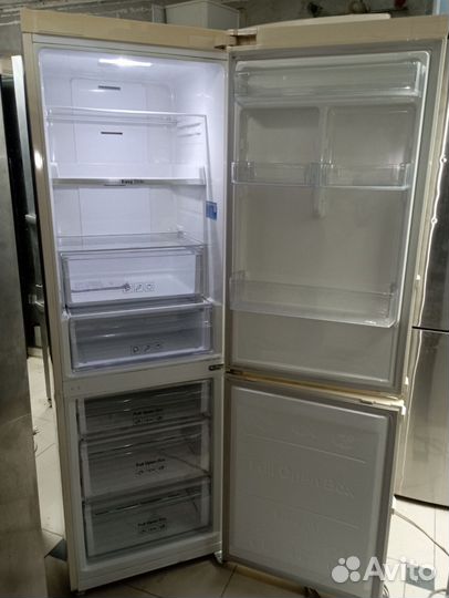 Холодильник Samsung No Frost