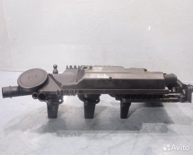 Freelander 2 клапанная крышка 2.2 TDI