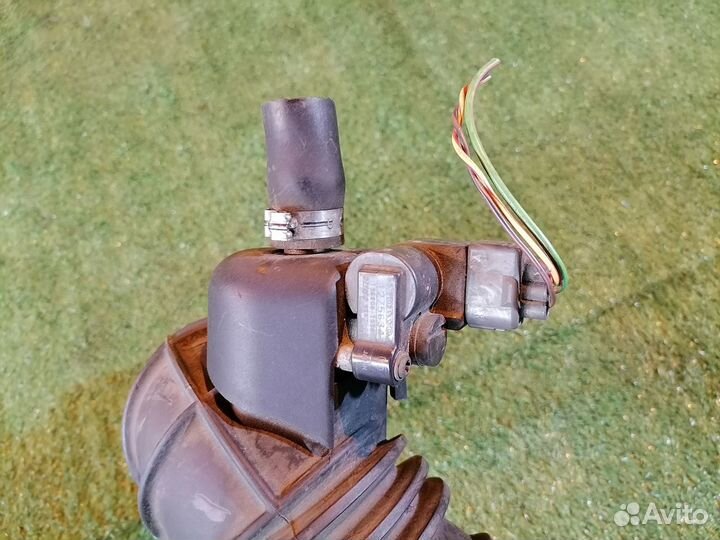 Патрубок воздушного фильтра 9155453 Volvo V70 V70