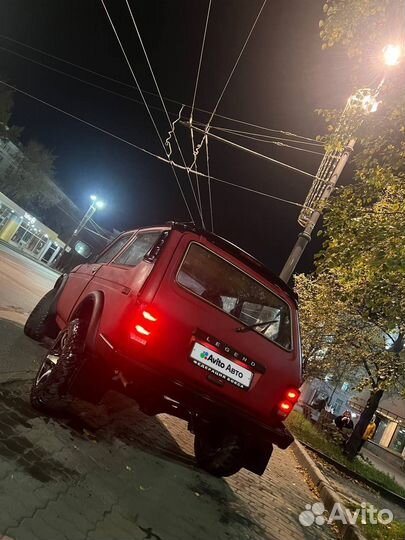 LADA 4x4 (Нива) 1.7 МТ, 2005, 130 000 км