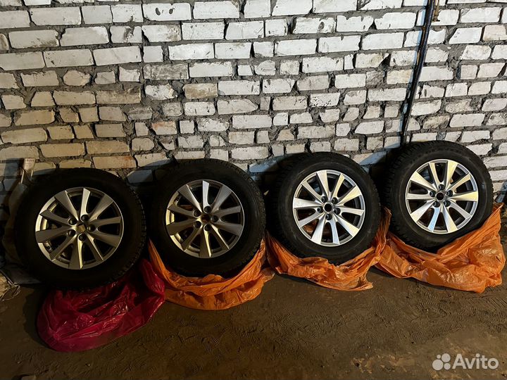 Колеса зимние шипованные R17 (сх 5 )