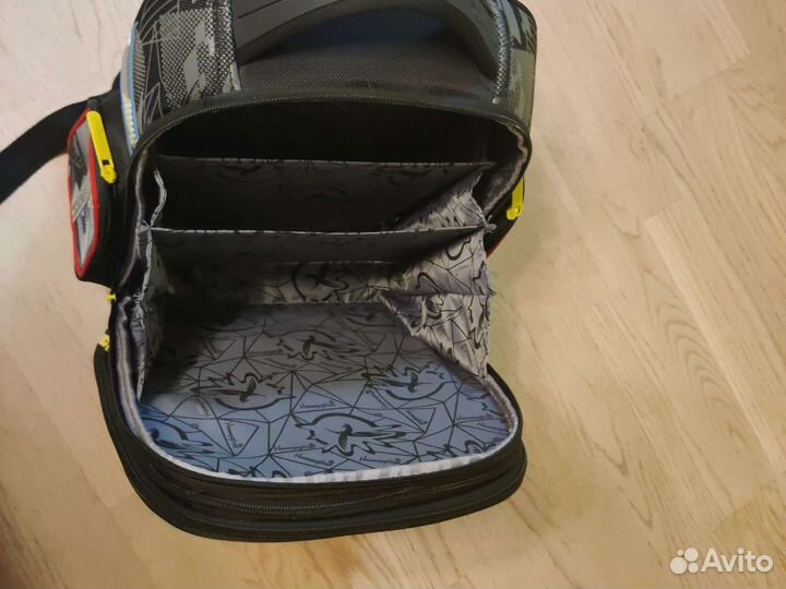 Рюкзак школьный hummingbird kids