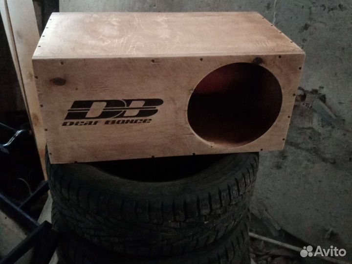 Короб для сабвуфера 12 на трубе