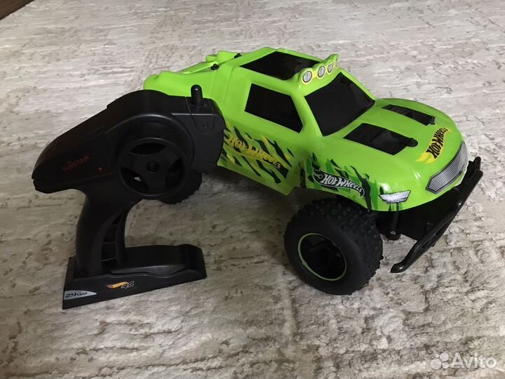 Машинка Hot Wheels на радиоуправлении акб