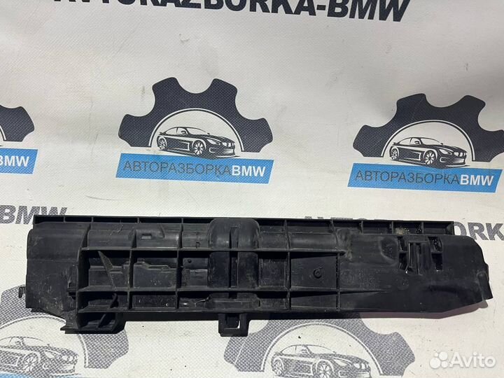 Кронштейн радиатора левый BMW 1-серия E87 LCI
