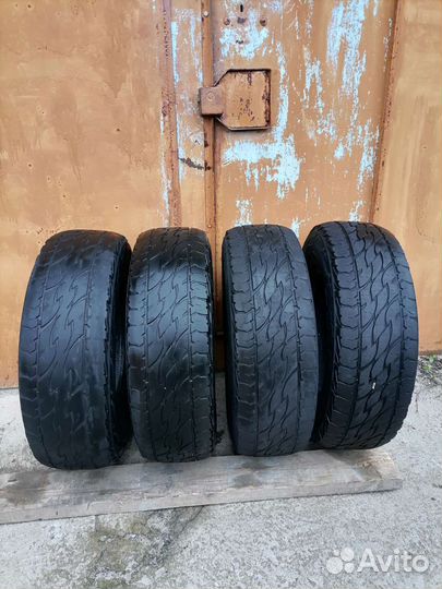 Bridgestone Dueler A/T 245/75 R16