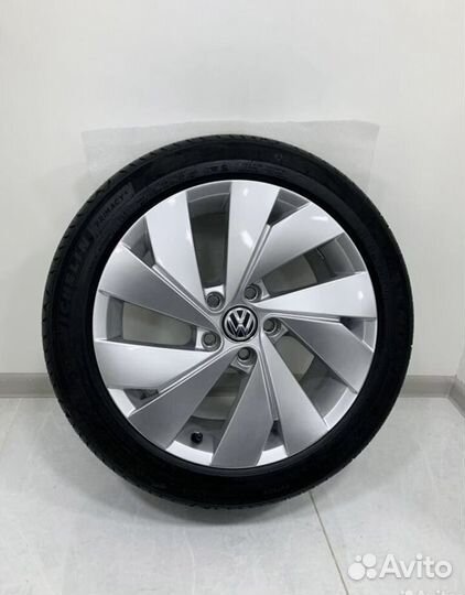 Новые Volkswagen Golf, Continental 225/45 R17