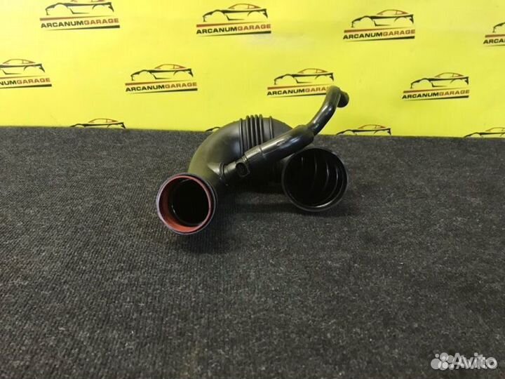 Патрубок чистого воздуха Mercedes 203 W203