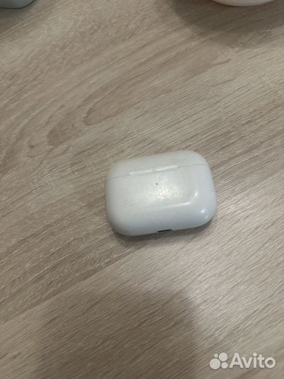 Кейс airpods pro (+правый наушник )