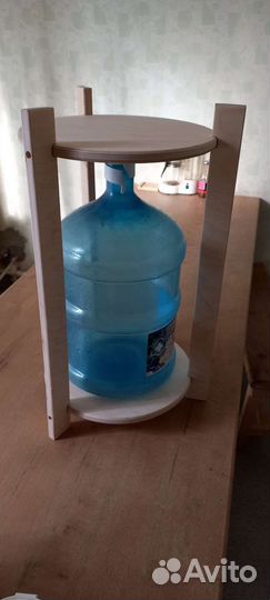 Подставка под бутылку 19 литров