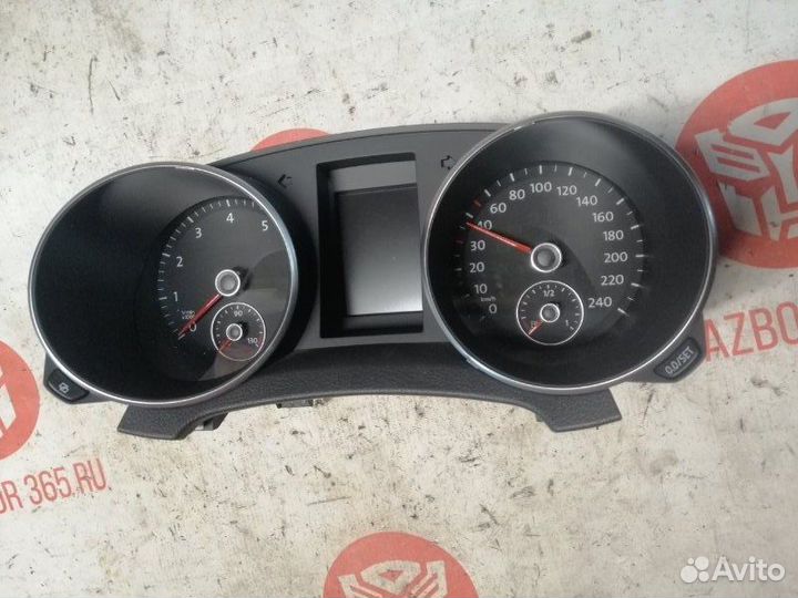 Щиток приборов Volkswagen Golf 6 хэтчбэк CAX