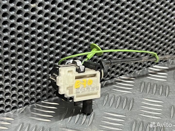 Активатор люка бензобака BMW X5 E70