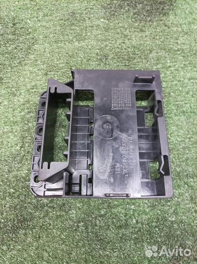 Кронштейн (сопут. товар) VW Jetta 2005-2011