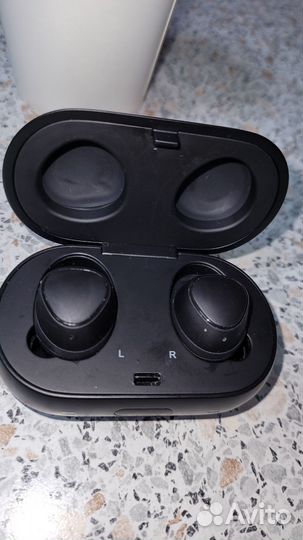 Samsung gear iconx