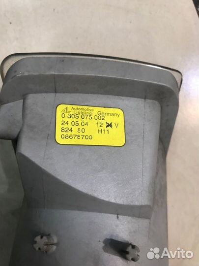 Фара противотуманная передняя правая Volvo V50