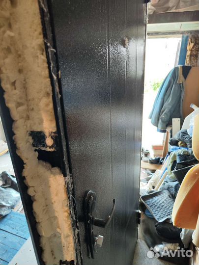 Дверь входная металлическая бу