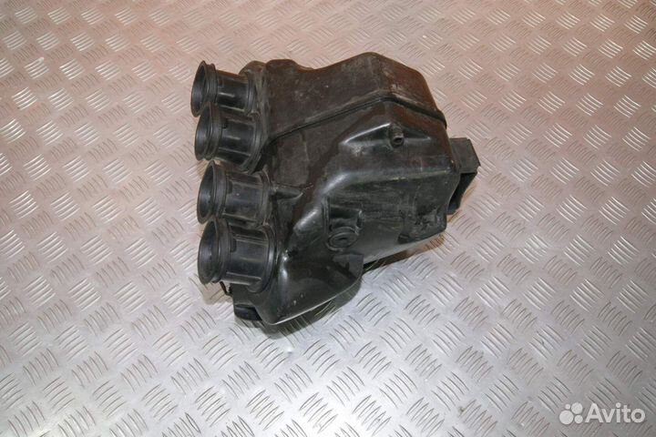 Корпус воздушного фильтра Suzuki Bandit 250V, GJ77